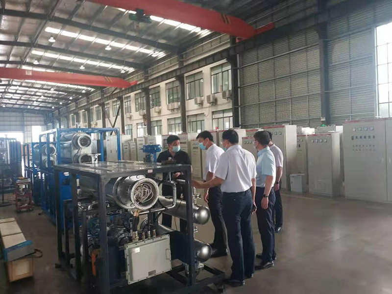 盐城市盐都区新任区长视察工业企业——江苏瑞源加热